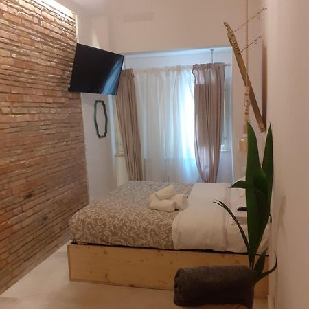 Arco Del Sacramento Casa Vacanze Benewent Pokój zdjęcie