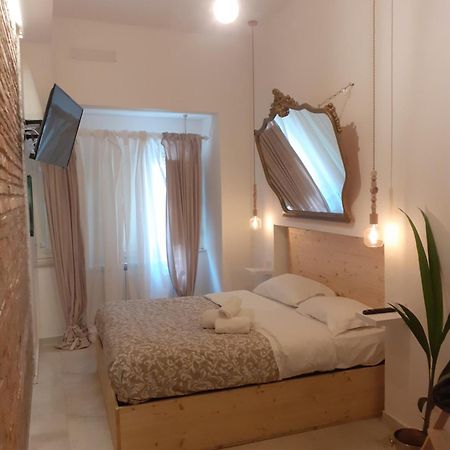 Arco Del Sacramento Casa Vacanze Benewent Pokój zdjęcie